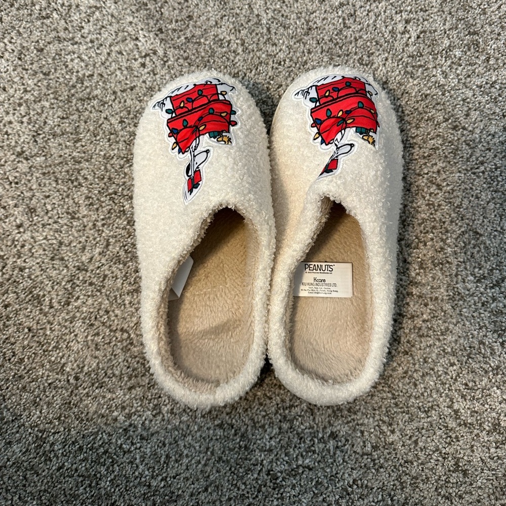 Peanuts | Christmas Slippers